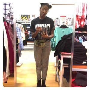 Vintage DKNY T Shirt